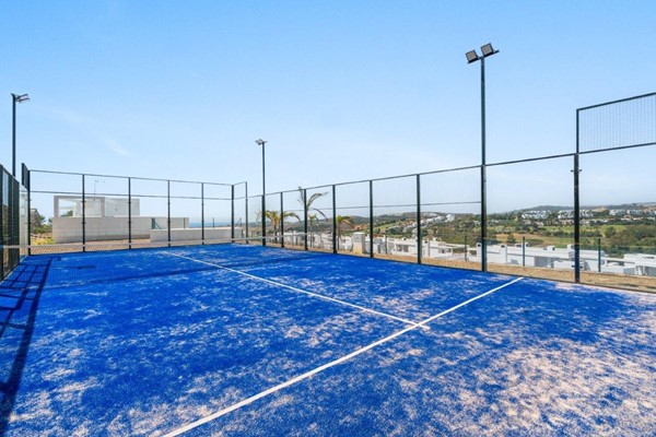 Foto - Te koop: Lomas de Arroyo Judío 13, 29680 Estepona